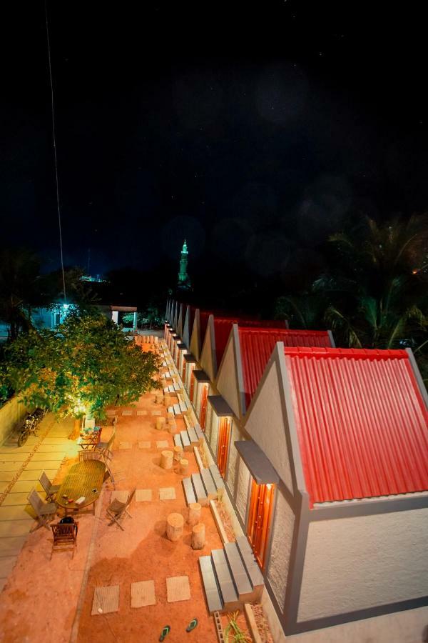 E2 Guest House Karimunjawa Exterior photo